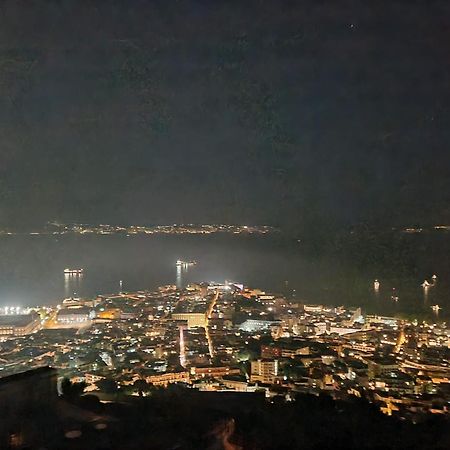 Niluna Nápoly Kültér fotó